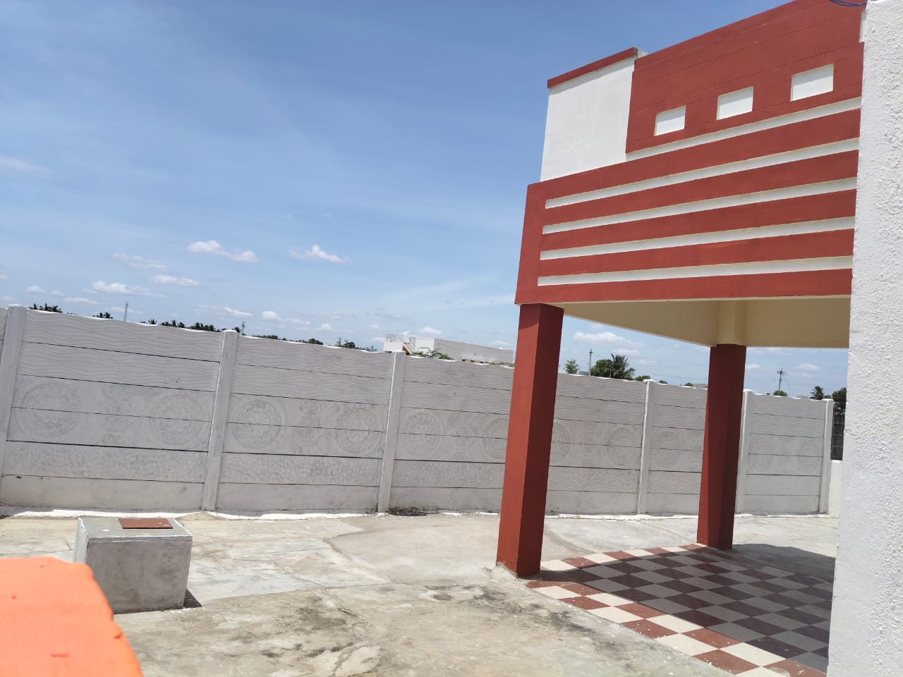 villa (resale)